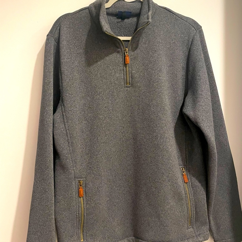 Vineyard Vines lightly used quaterzip